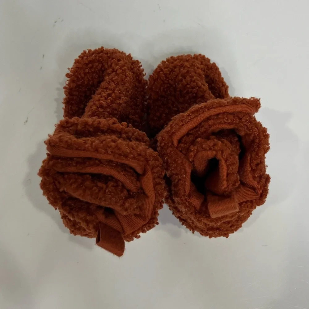 Robeez Sherpa snap booties‎ rust orange brown 3-6 months winter cozy baby